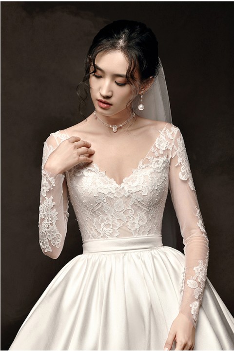 Long Sleeve Corset Back Lace Bodice Satin Skirt Ball Gown Wedding Dress with Train 
